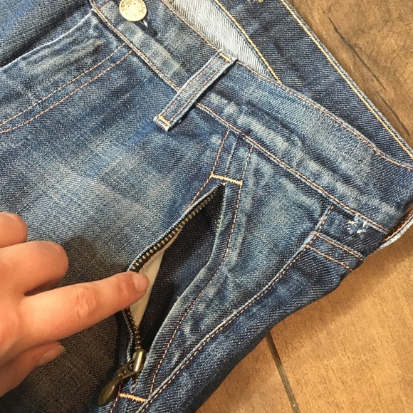 7 For All Man Kind Distressed Jeans - Picture 5 of 9